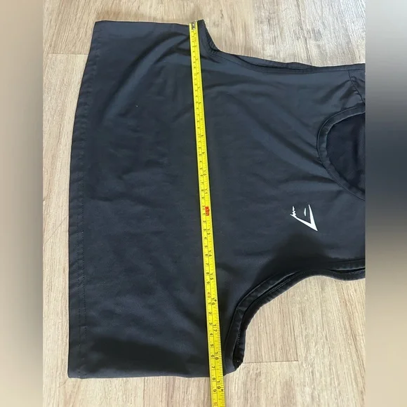 Gymshark Cropped Muscle Tank - Picture 4 of 7